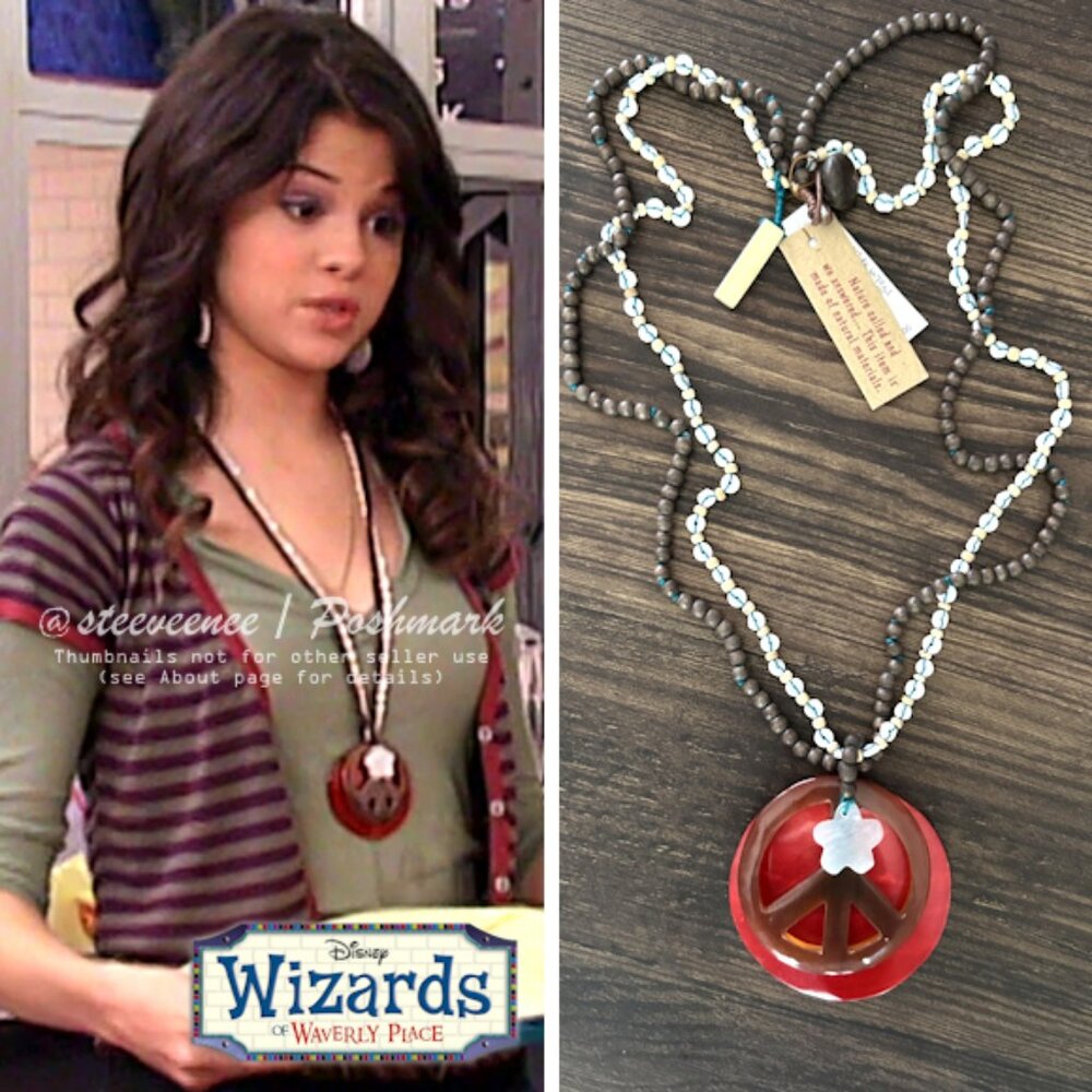 NWT 2000s Peace Symbol Beaded Necklace Pendant Necklace ASO Alex Russo